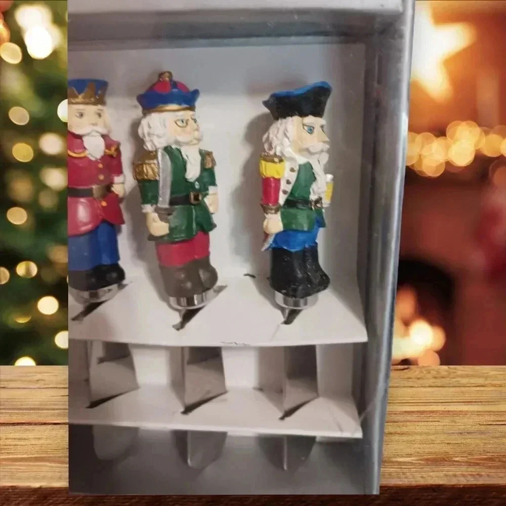 set of 4 cheese butter spreaders nutcrackers christmas holiday